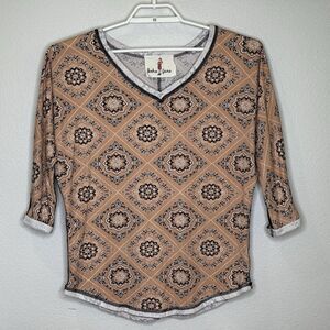 Boho Jane Women's Top Size Small Pink Black Print‎ V-Neck 3/4 Sleeve Stretch Tee
